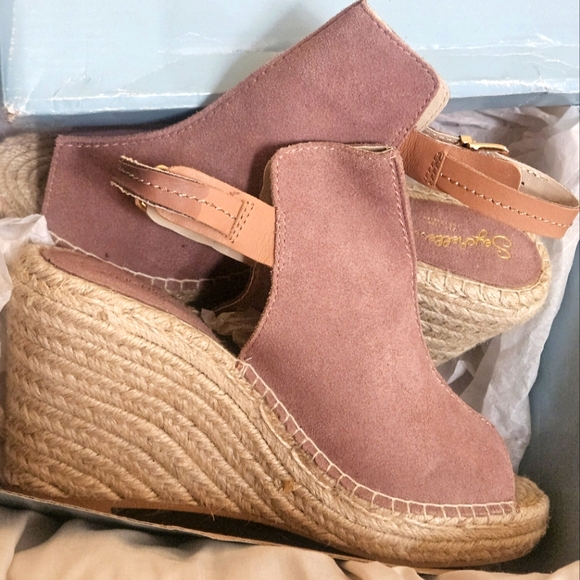 NIB ANTHROPOLOGIE (SEYCHELLES) DUSTY ROSE SUEDE, ROPE WEDGE, PEEP TOE/SLINGBACKS - Picture 1 of 8